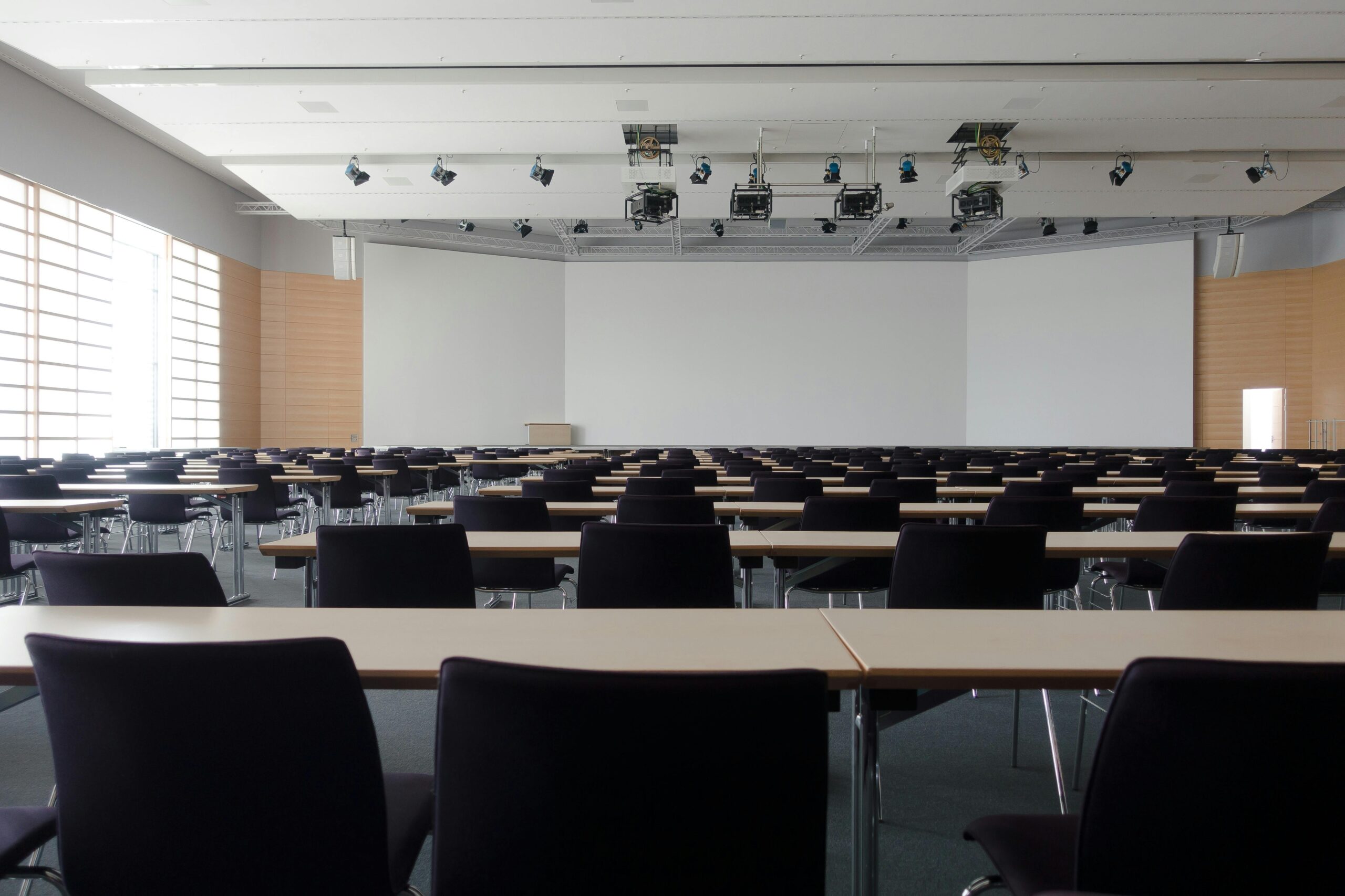 School cleaner providing school cleaning services in London